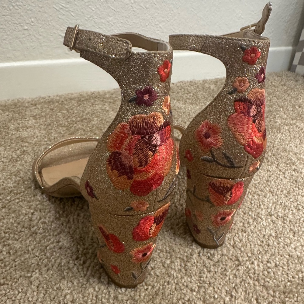 INC International Concepts Gold Floral Heels - Picture 4 of 9